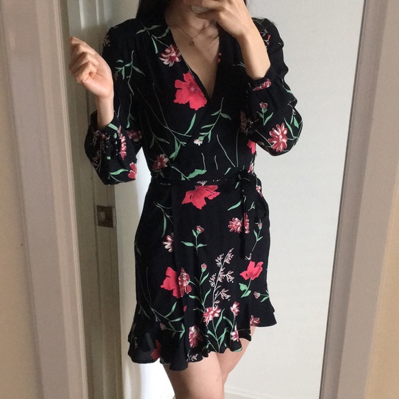 Privacy please black with red florals wrap dress - Picture 5 of 8